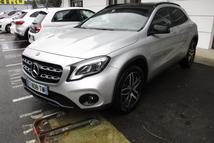 MERCEDES GLA